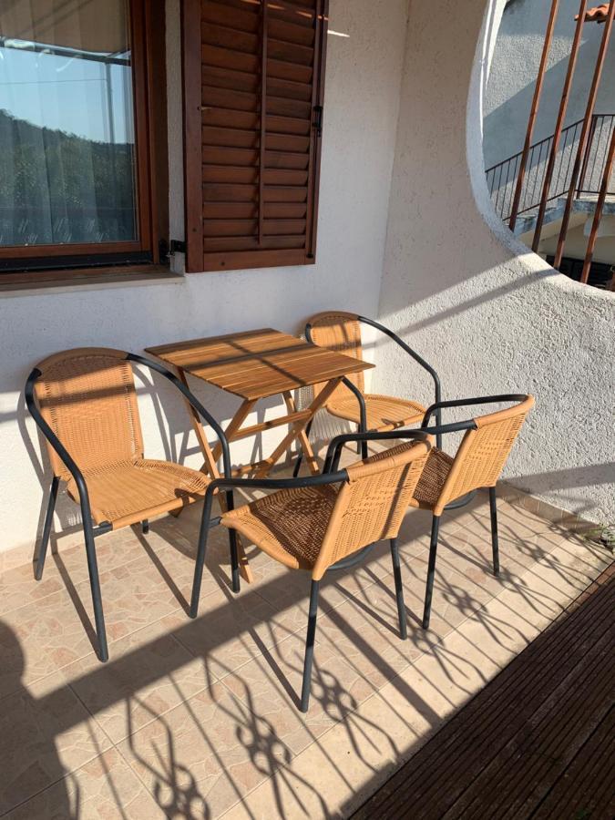 One Bedroom Apartment With Terrace And Seaview - B 塞维德 外观 照片
